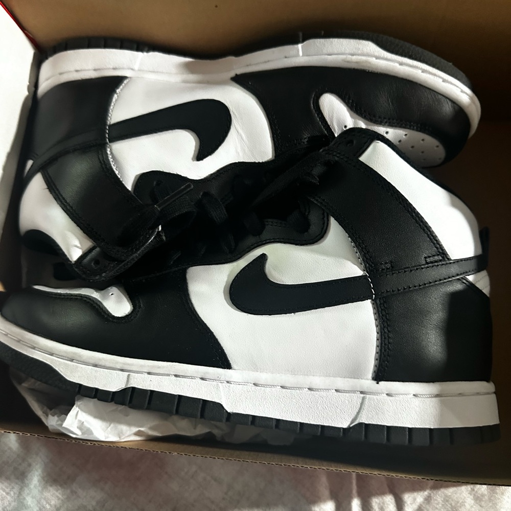 Black and White Nike dunks Sneakers